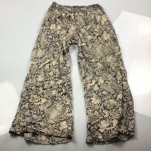 Maxine Nichols women’s casual wide leg pants tan/black sizeM waist12.5 length37”